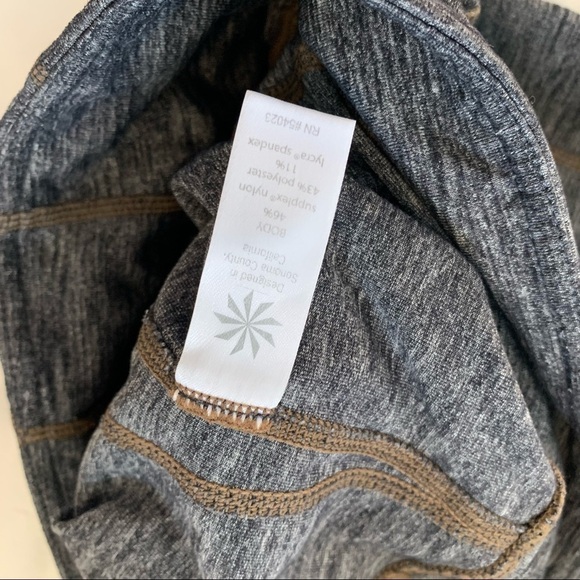 Athleta Revelation Tight in Heathered black/gray size small - Picture 8 of 9